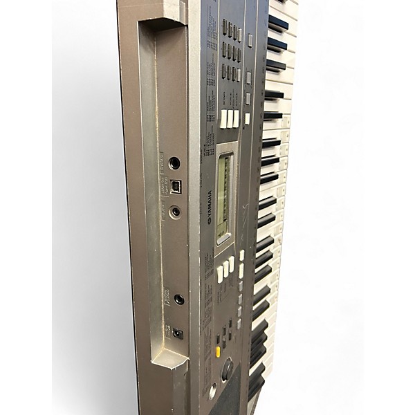 Used Yamaha PSRE353 61 Key Portable Keyboard