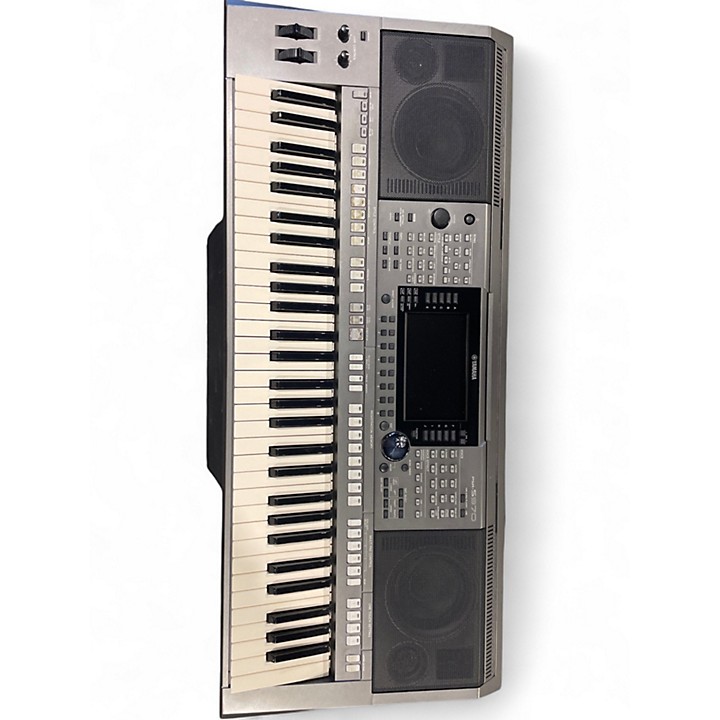 Used Yamaha PSRS970 61 Key Keyboard Workstation | Guitar Center