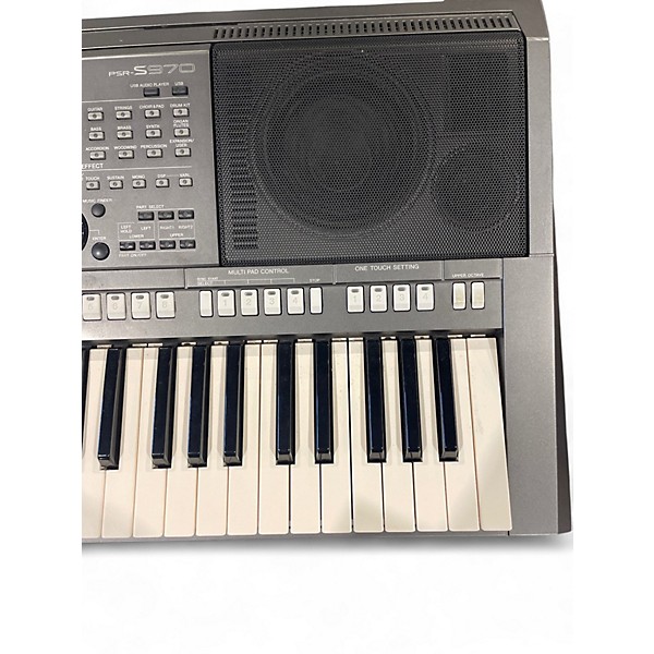 Used Yamaha PSRS970 61 Key Keyboard Workstation