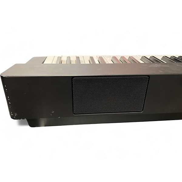 Used Yamaha P-225 Digital Piano