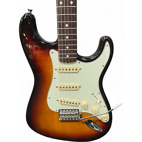 Used 1997 Fender CIJ ST62 3 Color Sunburst Solid Body Electric Guitar