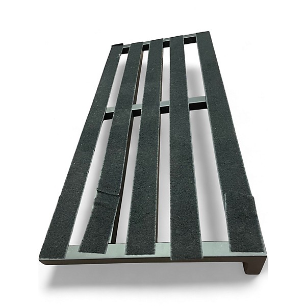 Used Pedaltrain NOVO 32 Pedal Board