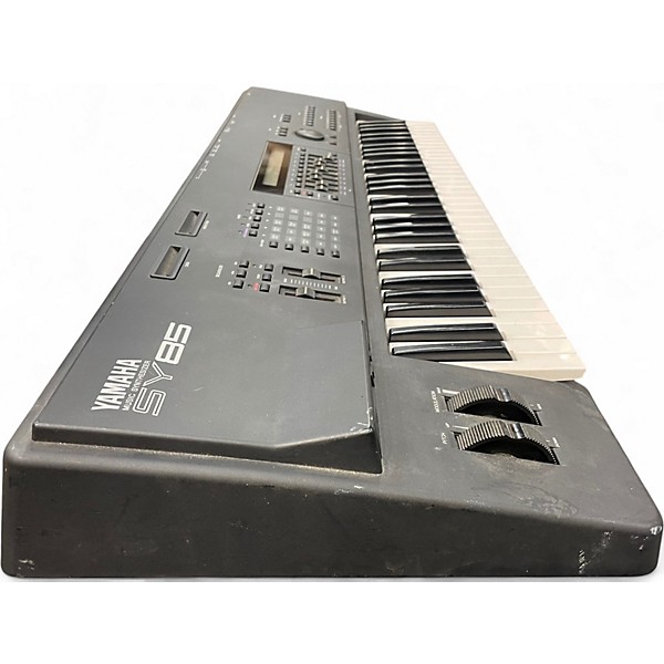 Used Yamaha SY85 Keyboard Workstation