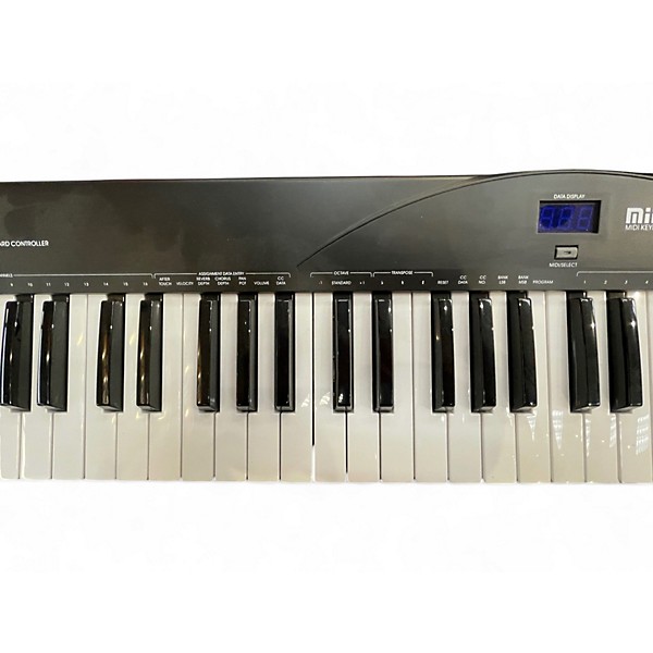 Used Midiplus I61 Keyboard Workstation