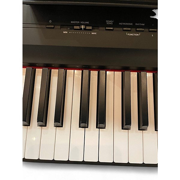Used Yamaha P-121 Digital Piano