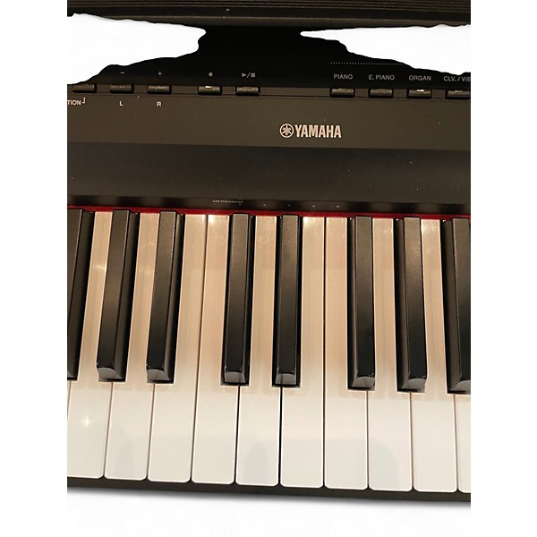 Used Yamaha P-121 Digital Piano