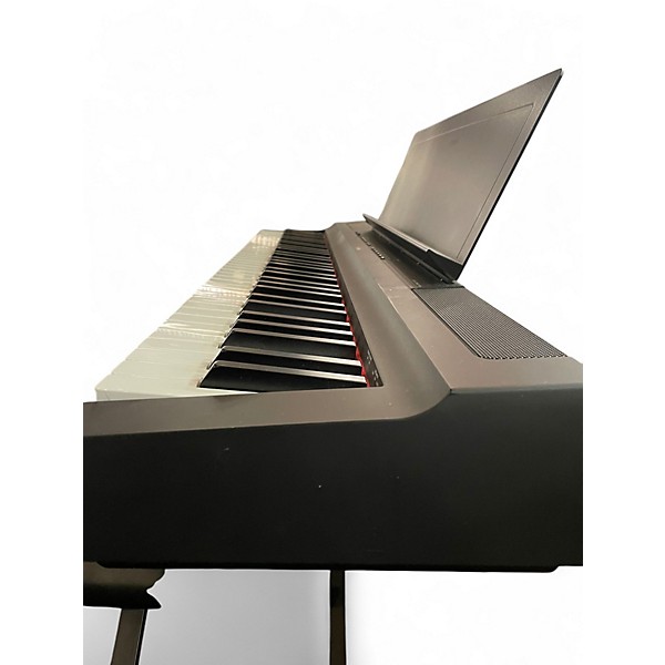 Used Yamaha P-121 Digital Piano