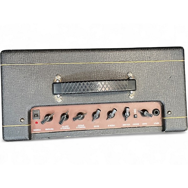 Used VOX V9168R Pathfinder 15R 15W 1X8 Guitar Combo Amp