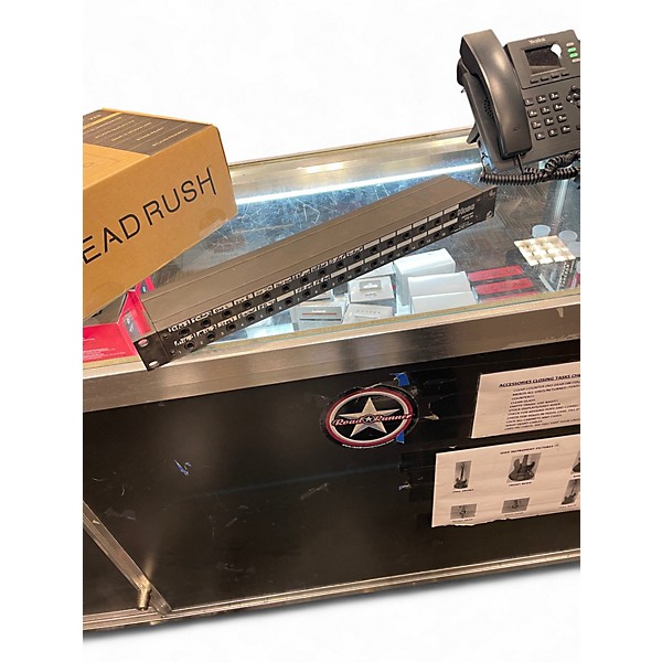 Used Hosa patchbay phb-184 Patch Bay