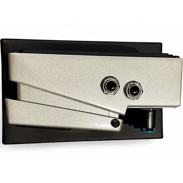 Used BOSS DD8 Digital Delay Effect Pedal