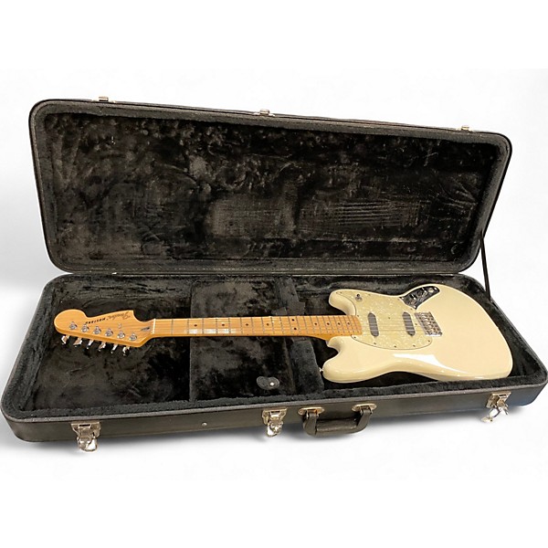Used 2016 Fender Mustang Olympic White Solid Body Electric Guitar