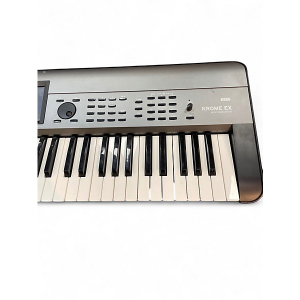 Used KORG Krome 61 Key Keyboard Workstation