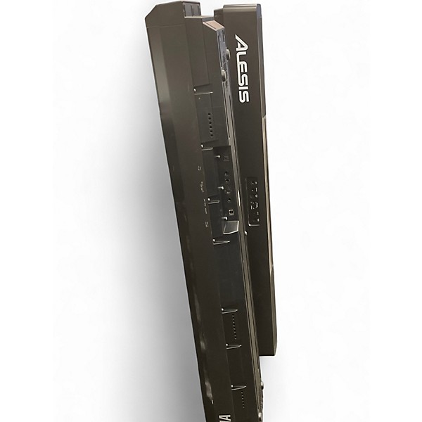 Used Yamaha P115 Digital Piano