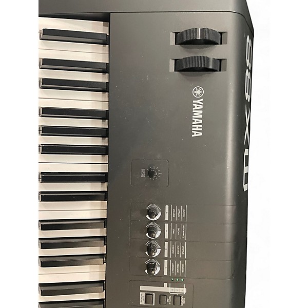 Used Yamaha MX88 Synthesizer