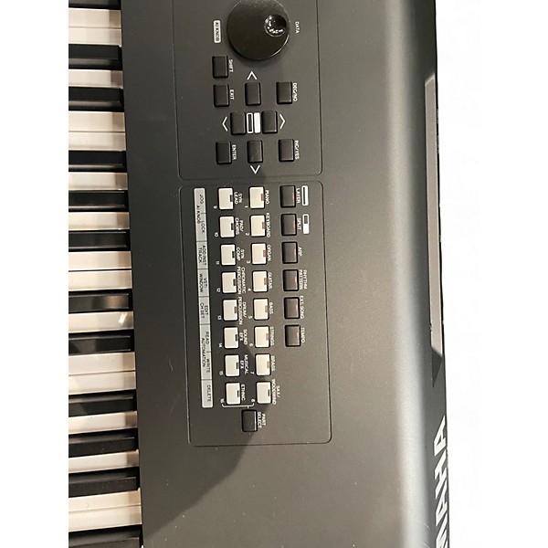 Used Yamaha MX88 Synthesizer