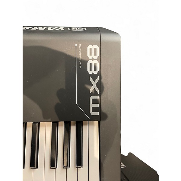Used Yamaha MX88 Synthesizer