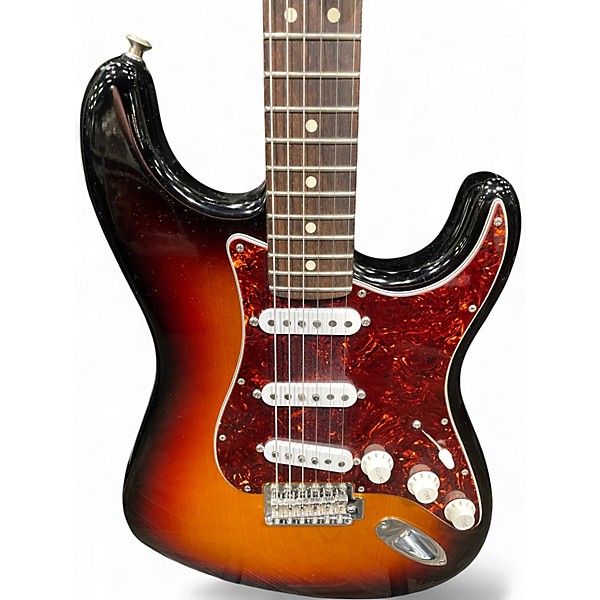 Used 2009 Fender Highway one Stratocaster 2 Color Sunburst Solid Body Electric Guitar