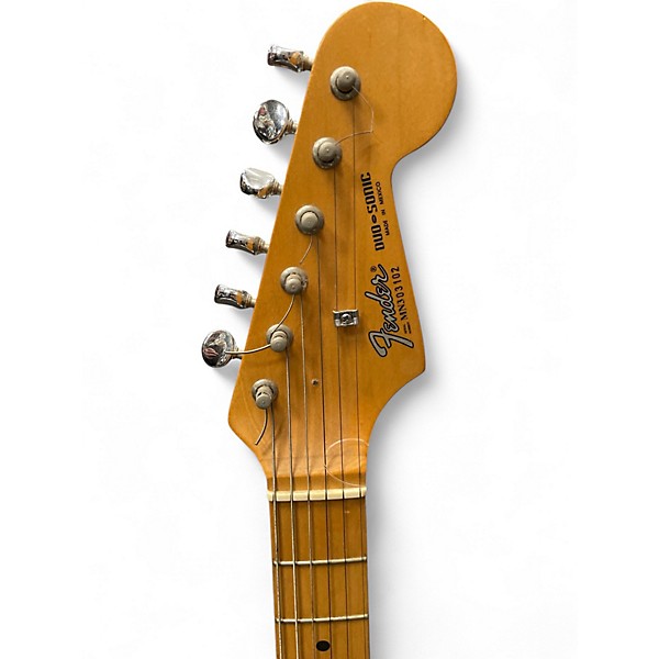 Used 1993 Fender Duo Sonic Olympic White Solid Body Electric Guitar