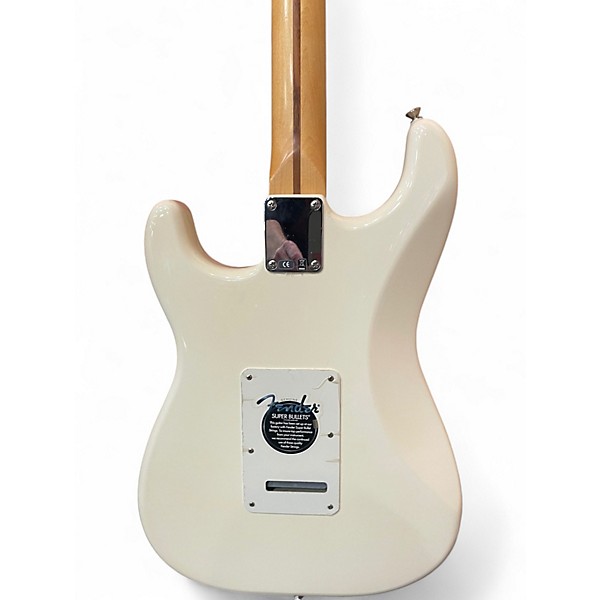 Used 2007 Fender Standard Stratocaster Alpine White Solid Body Electric Guitar