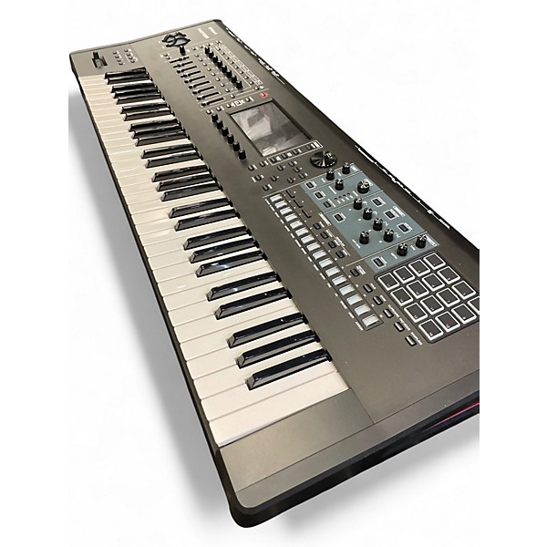Used Roland Fantom 6 Keyboard Workstation