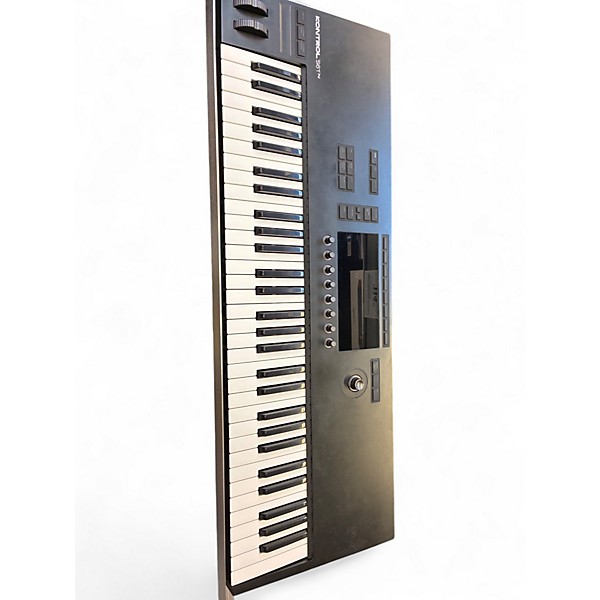 Used Native Instruments Komplete Kontrol S61 MK3 MIDI Controller