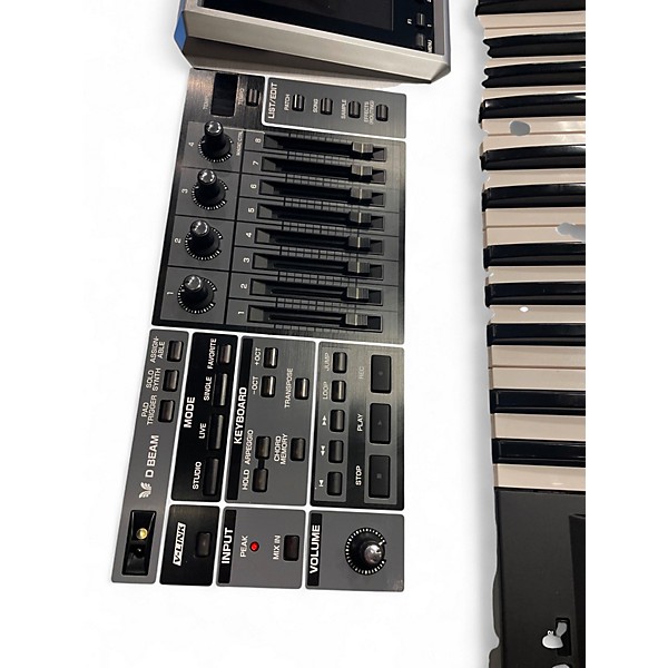 Used Roland Fantom G6 61 Key Keyboard Workstation