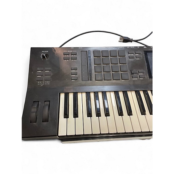 Used Akai Professional MPC Key 61 Keyboard Workstation