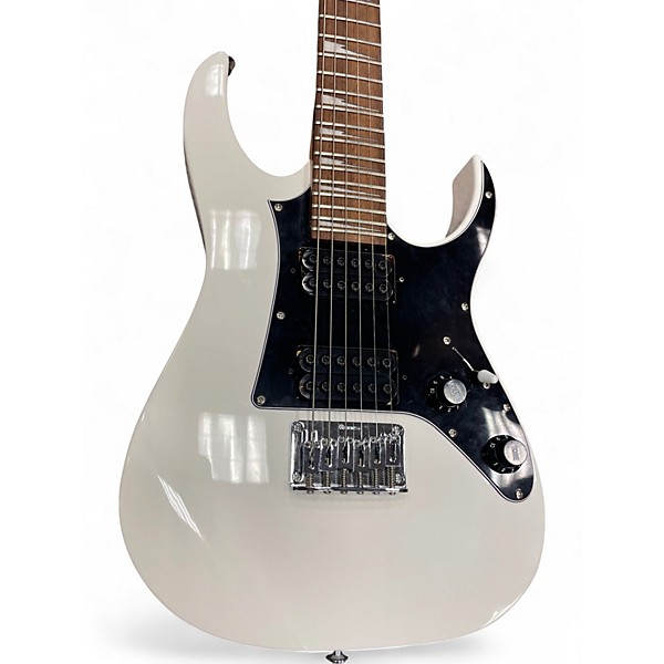 Used Ibanez GSRM20 Mikro Short Scale White Electric Bass Guitar