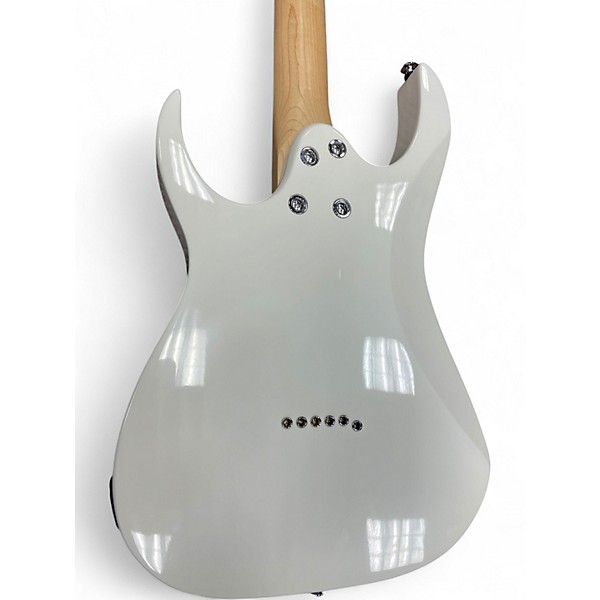 Used Ibanez GSRM20 Mikro Short Scale White Electric Bass Guitar