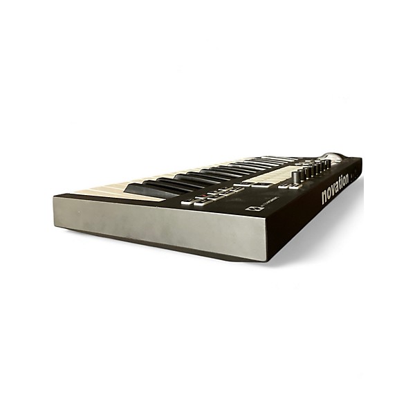 Used Novation LAUNCHKEY 37 MK3