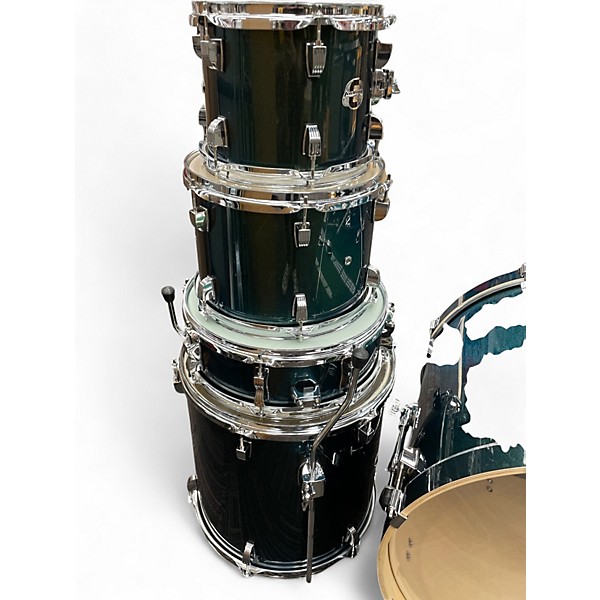 Used Ludwig 5 Piece ELEMENT EVOLUTION green sparkle Drum Kit