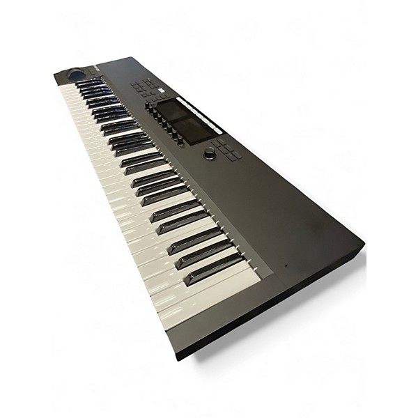 Used Native Instruments Komplete Kontrol S61 MKII MIDI Controller