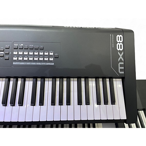Used Yamaha MX88 Synthesizer