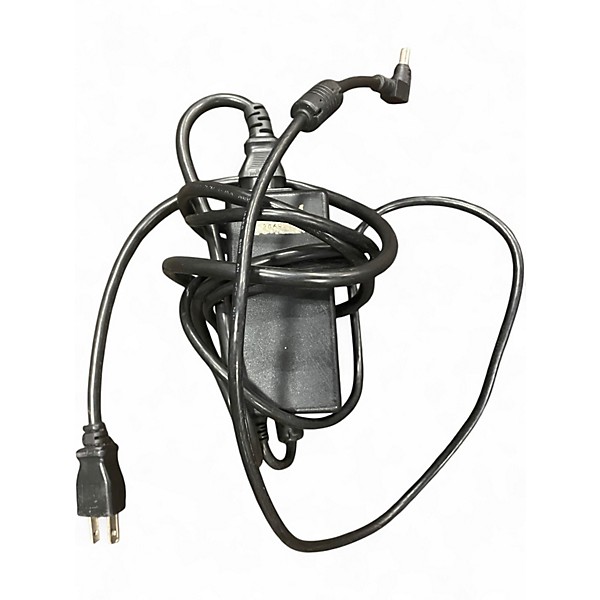 Used Roland AC33 30W Stereo Acoustic Guitar Combo Amp