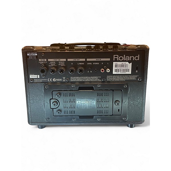 Used Roland AC33 30W Stereo Acoustic Guitar Combo Amp