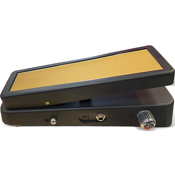 Used Behringer HB01 Hellbabe Optical Wah Effect Pedal