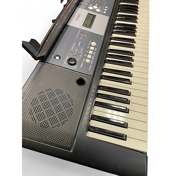 Used Yamaha YPT230 61 Key Portable Keyboard