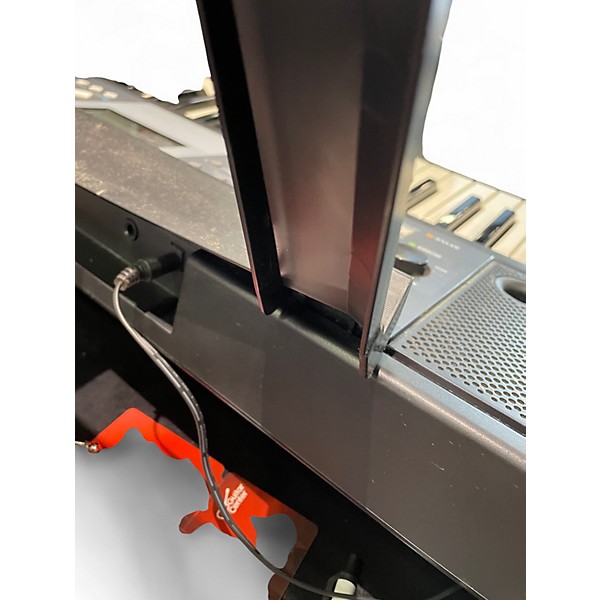 Used Yamaha YPT230 61 Key Portable Keyboard