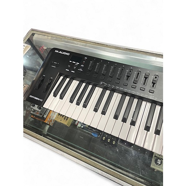 Used M-Audio Oxygen 49 Key MIDI Controller