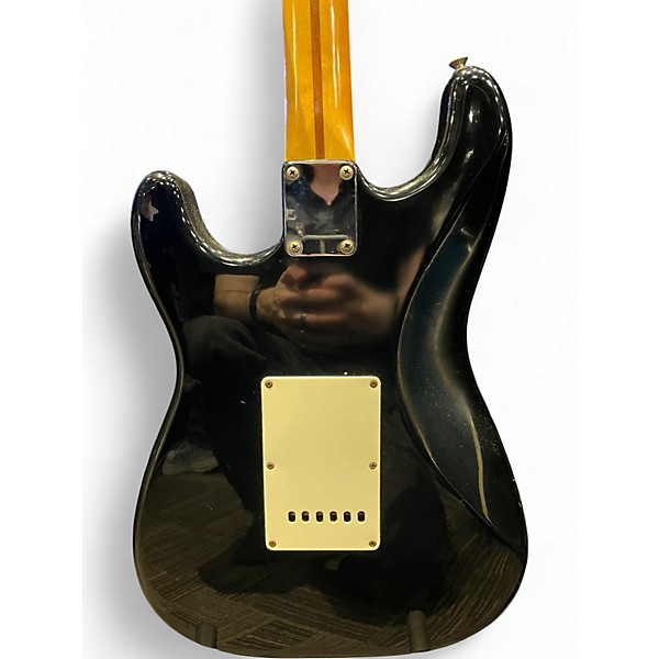Used Fender STRATOCASTER Black Solid Body Electric Guitar