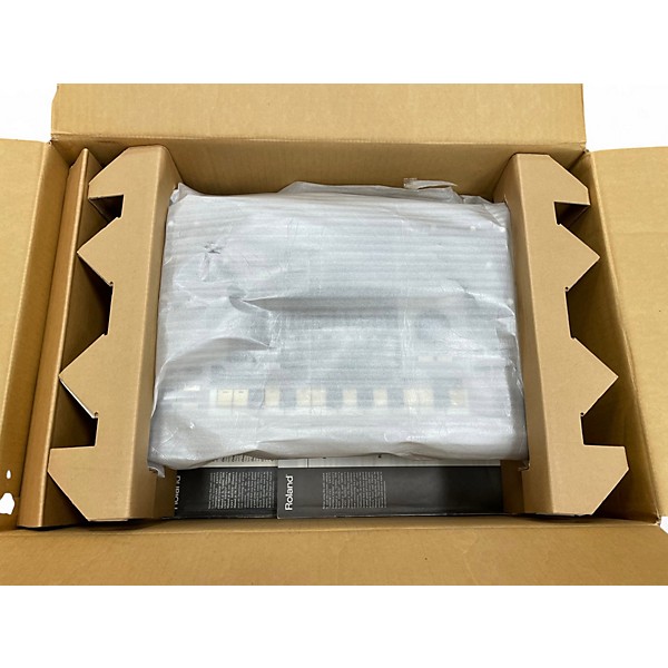 Used Roland MC-505 Groovebox Production Controller