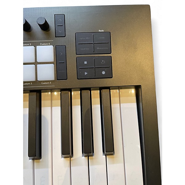 Used Novation LAUNCHKEY 49 KEY MK4