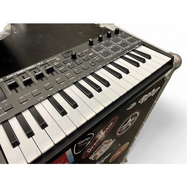 Used M-Audio OXYGEN PRO MINI MIDI Controller