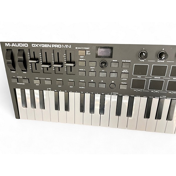 Used M-Audio OXYGEN PRO MINI MIDI Controller