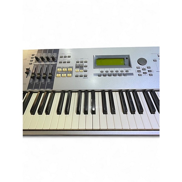 Used Yamaha Motif ES8 88 Key Keyboard Workstation