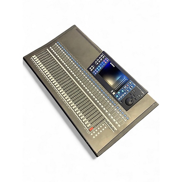 Used Yamaha ls9 32 channel mixer  Powered Mixer