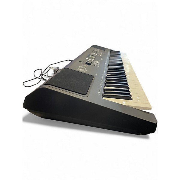 Used Yamaha PSREW310 76 Key Portable Keyboard