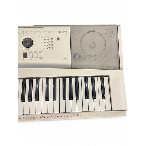 Used Yamaha YPG-235 Keyboard Workstation