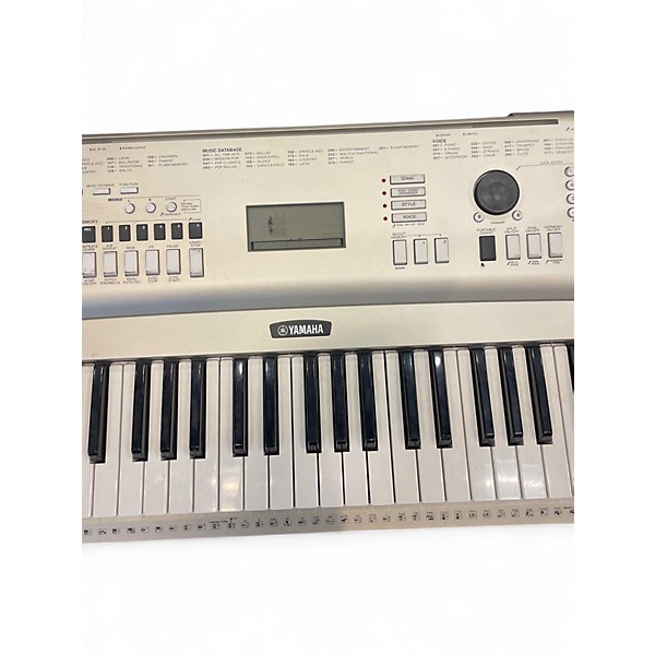 Used Yamaha YPG-235 Keyboard Workstation