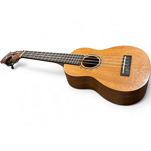 Used Alvarez ru22s Natural Ukulele